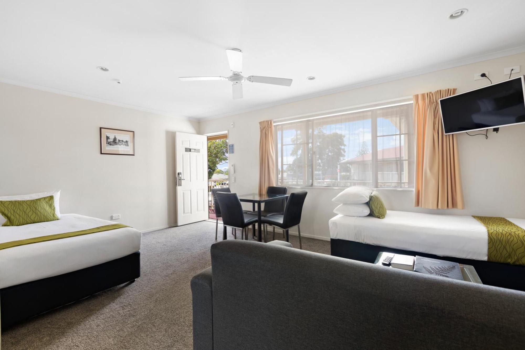 אוקלנד Bks Pioneer Motel מראה חיצוני תמונה